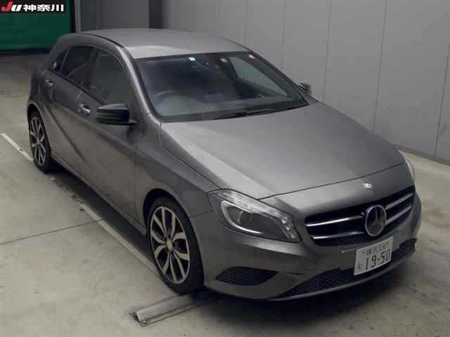 6123 Mercedes benz A class 176042 2013 г. (JU Kanagawa)